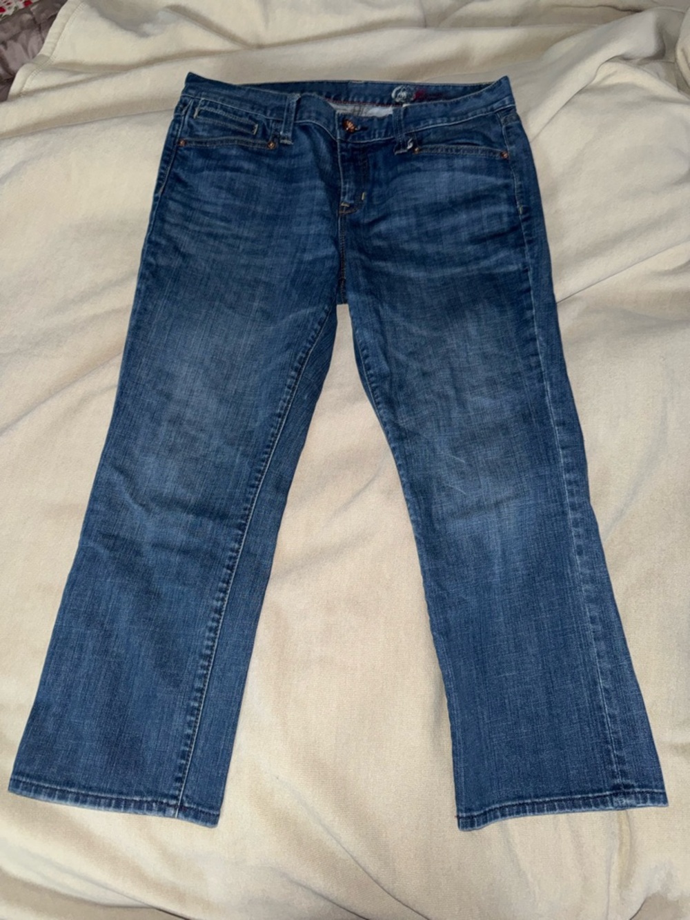 Women's Straight-Leg Jeans in Dark Blue Wash
